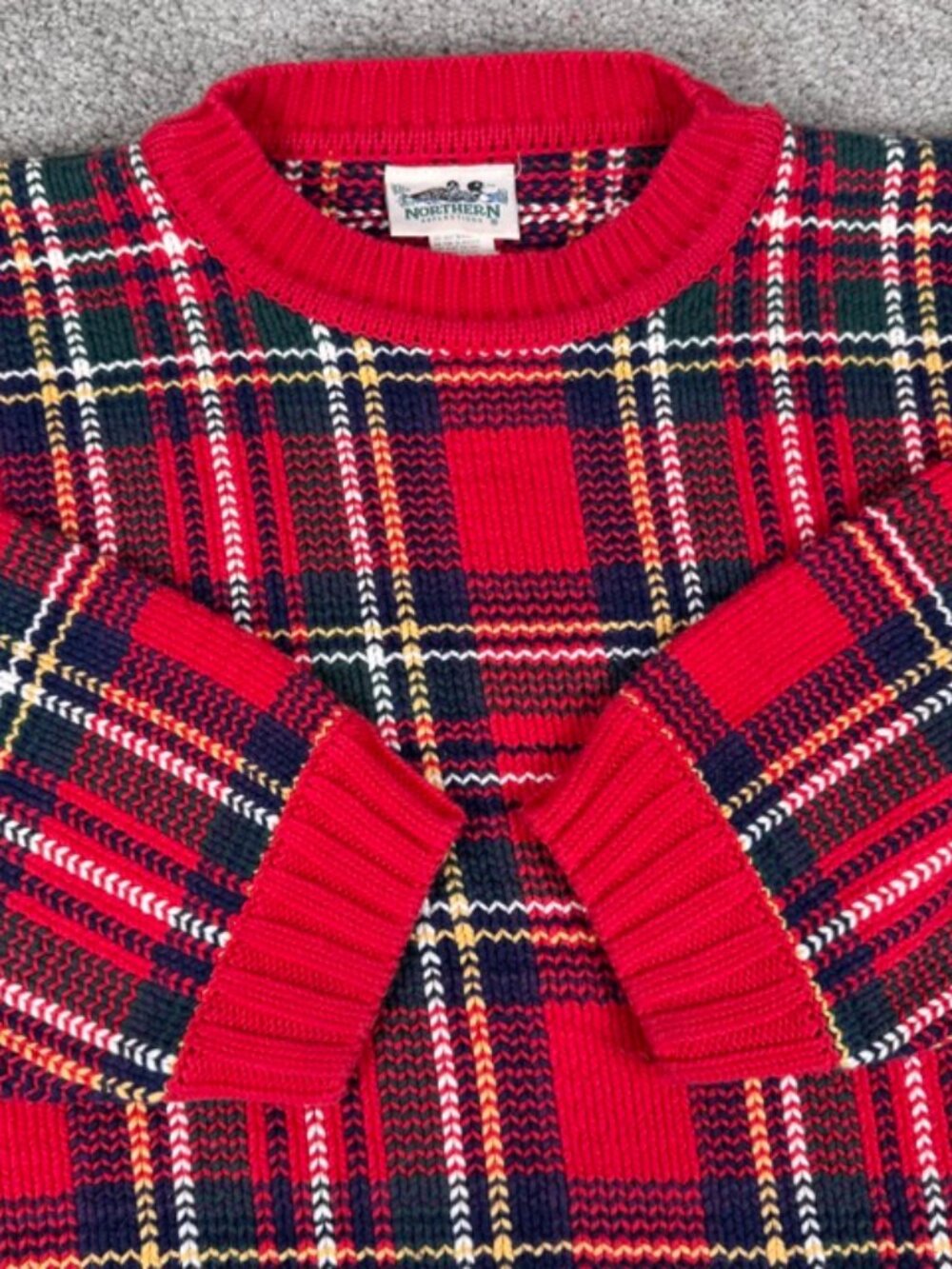 Vintage Northern Reflections Red Plaid Jacquard Knit Crew Neck Pullover Sweater